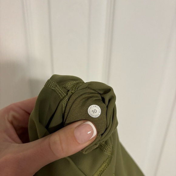 Lululemon Wunder Under High-Rise Tight 28" 
Vista Green - Picture 7 of 9